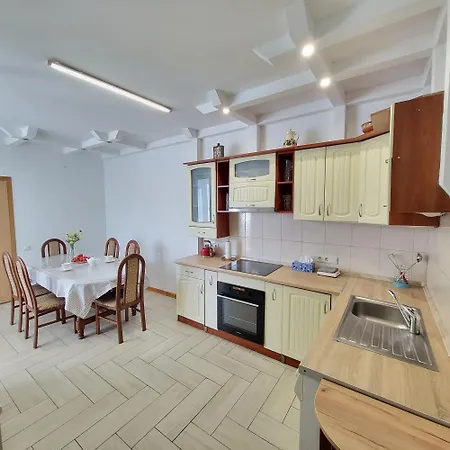 Appartamento On Hryshka Street Kiev
